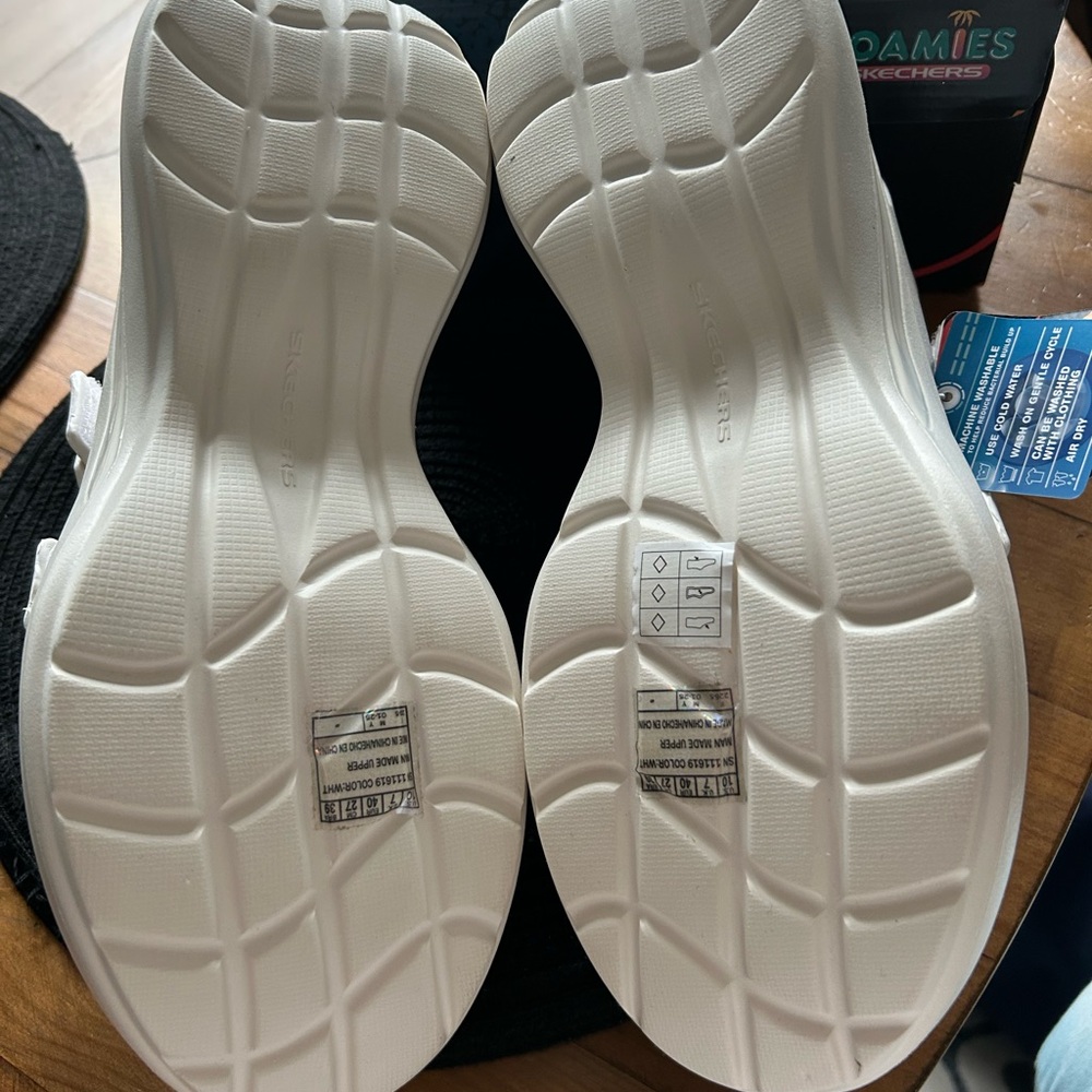 Skechers Foamies Tai Get Real White Platform Sandal Shoe size 10 Women. New Box - Picture 5 of 9